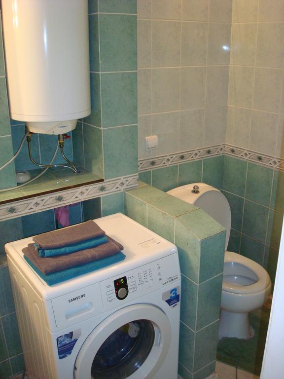 Apartment On Privokzalnaya 2/1 Винница Экстерьер фото
