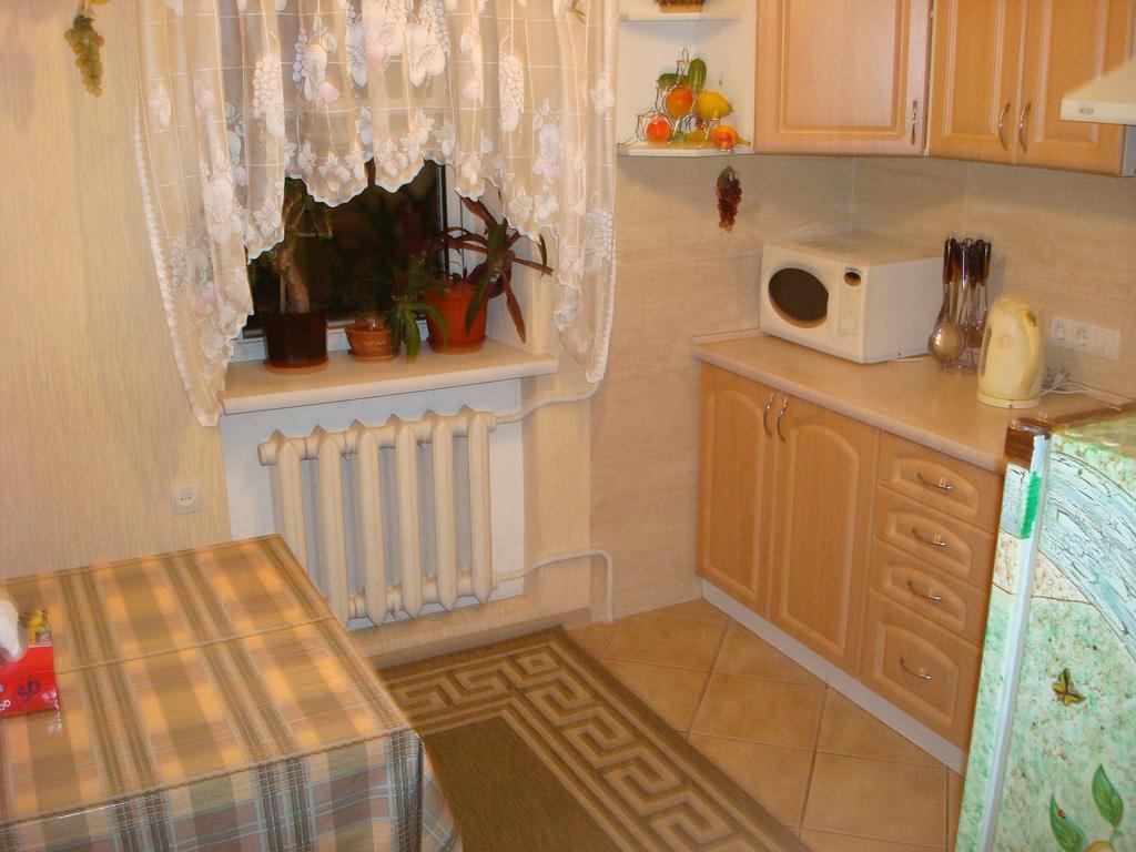 Apartment On Privokzalnaya 2/1 Винница Экстерьер фото